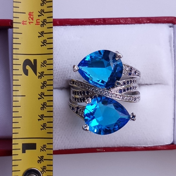 Aquamarine and White Topaz Bypass Ring - Picture 5 of 10
